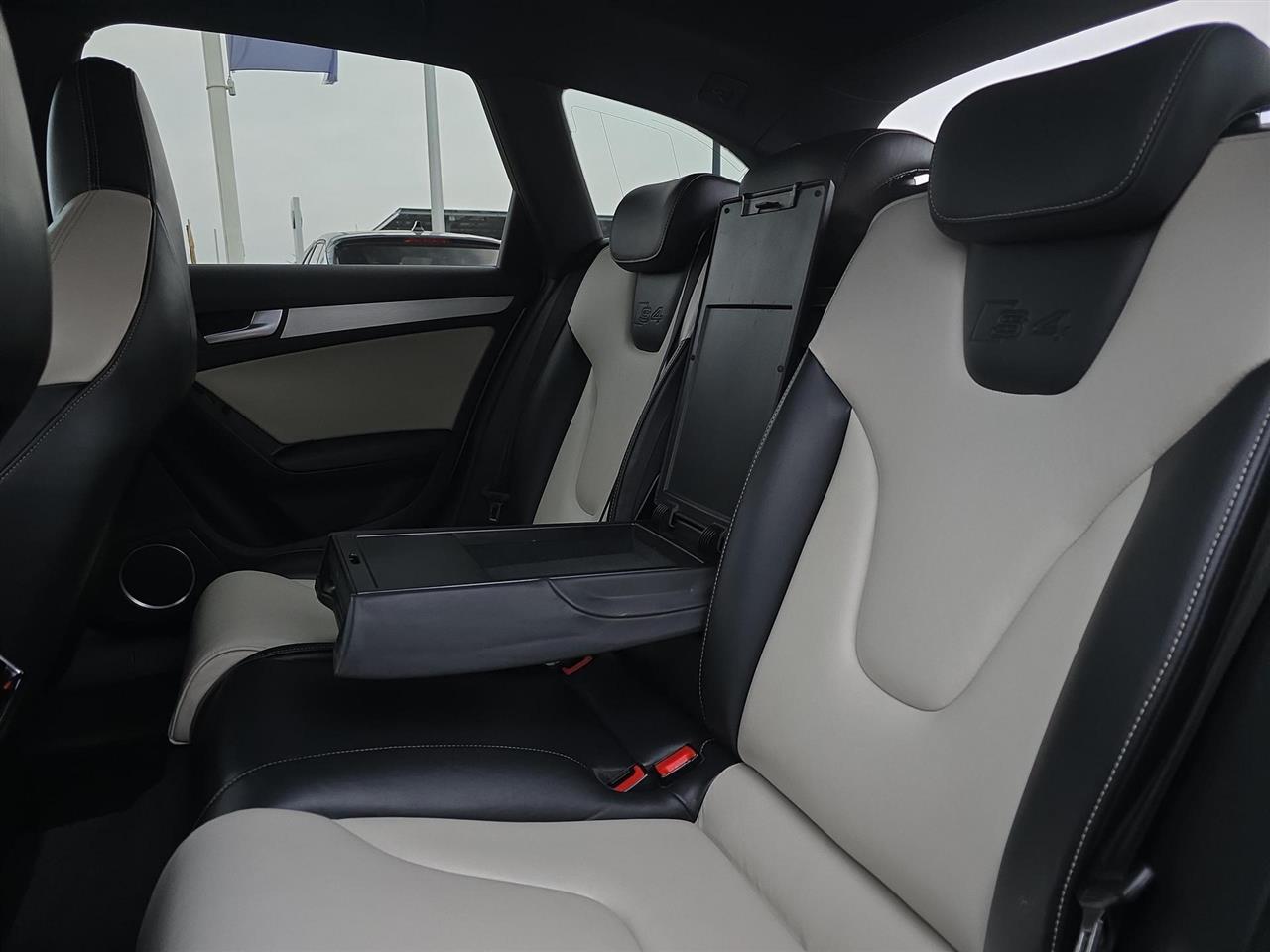 Audi A4 S4 3.0 TFSI Quattro S tronic 2009