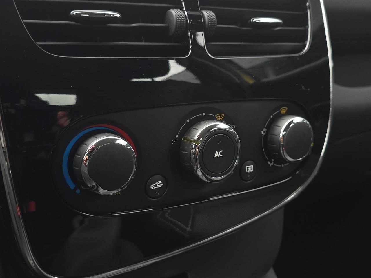 Renault CLIO Clio 0.9 Energy TCe Dynamique 2013