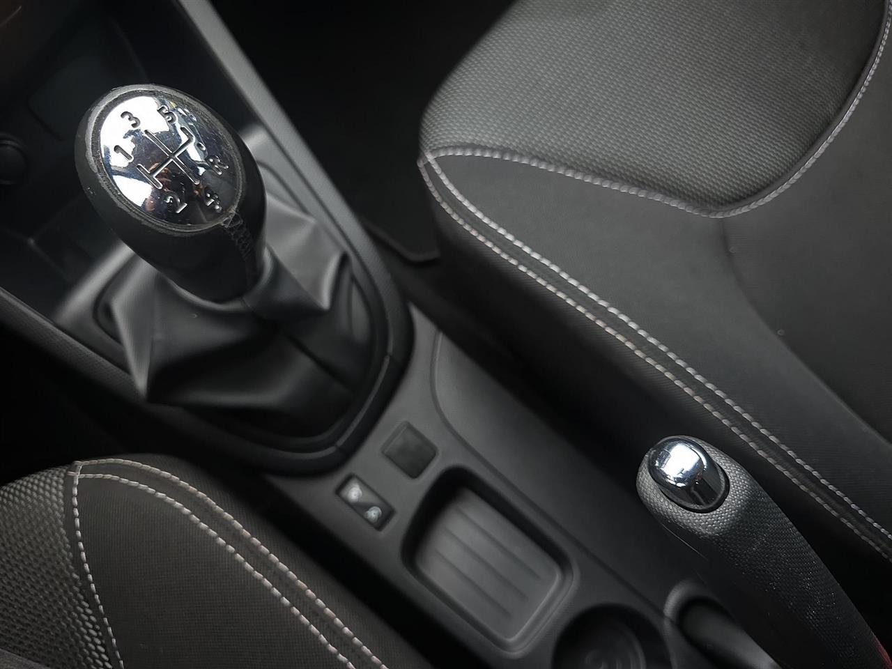 Renault CLIO Clio 0.9 Energy TCe Dynamique 2013
