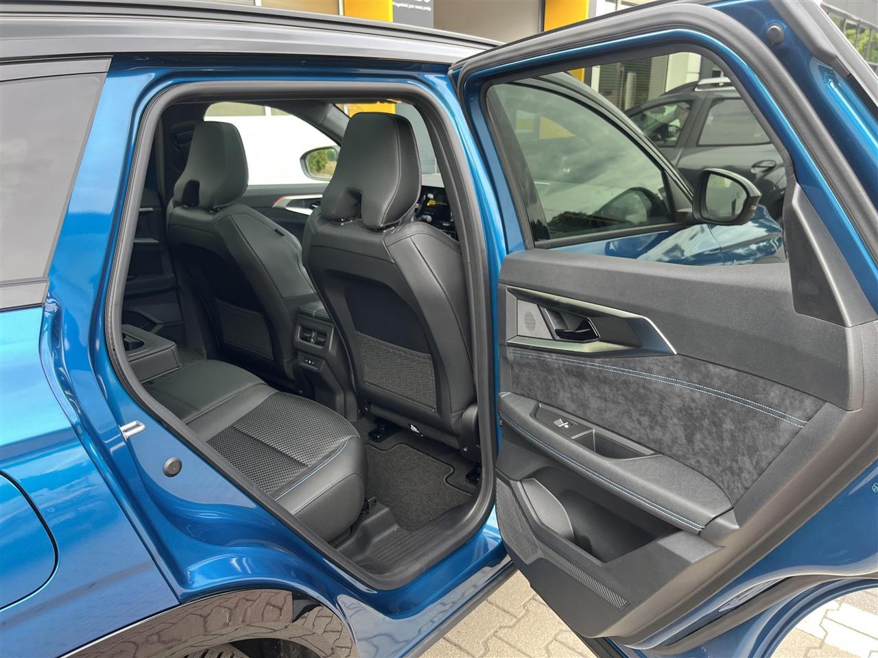 Renault AUSTRAL Austral 1.2 E-Tech Full Hybrid 200 esprit Alpine MMT 2025