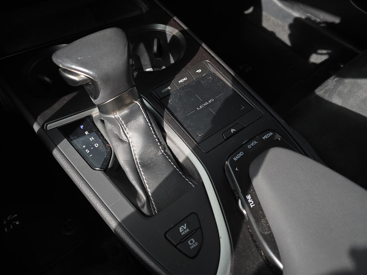 Lexus UX UX 250h GPF Elegance 2WD 2020