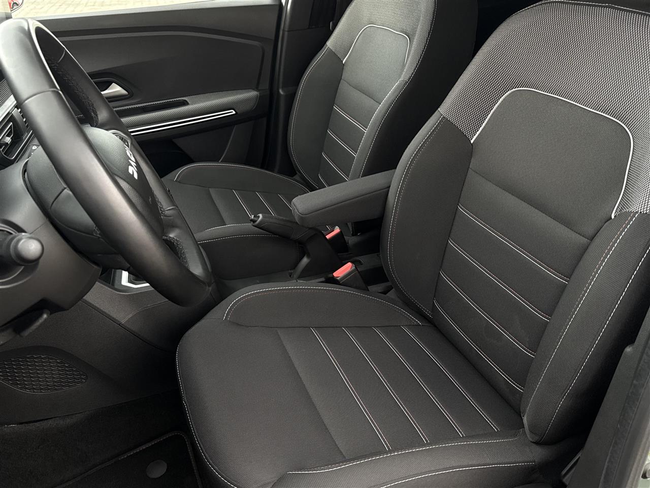 Dacia JOGGER Jogger 1.0 TCe SL Extreme 7os. 2022