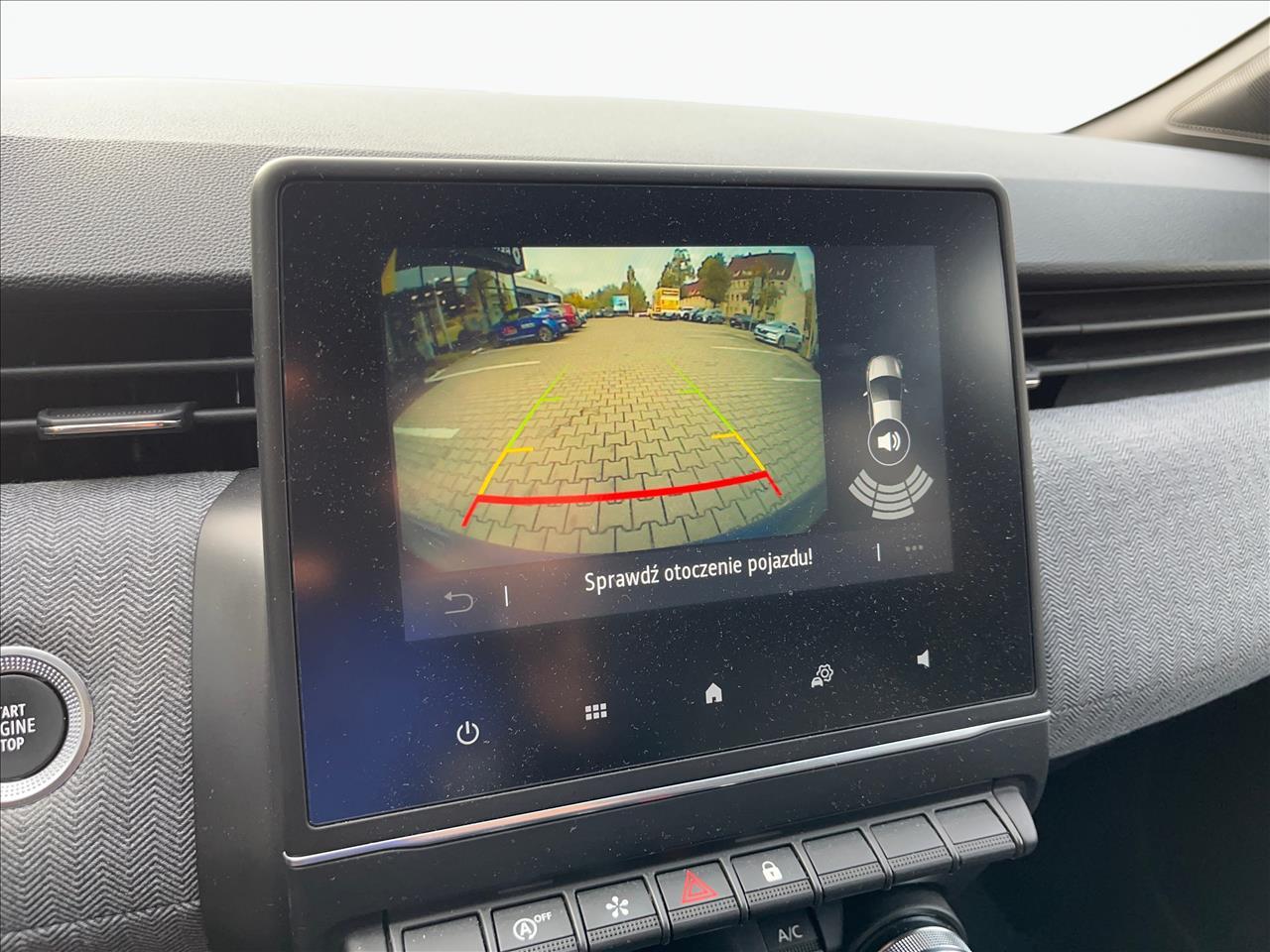 Renault CLIO Clio 1.0 TCe Techno LPG 2025