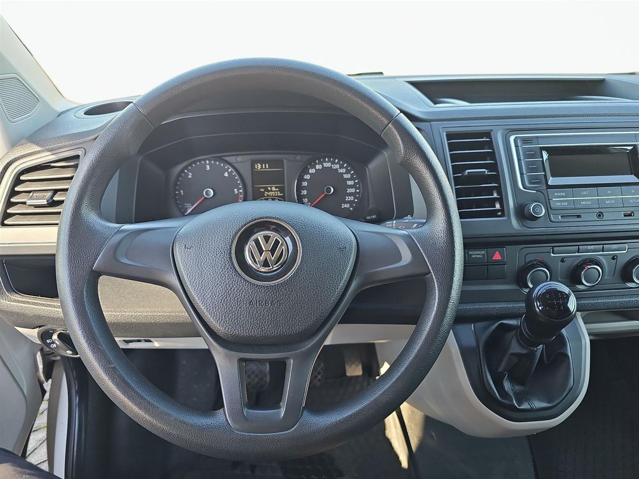 Volkswagen TRANSPORTER Transporter T6 TDI L2H1 2017