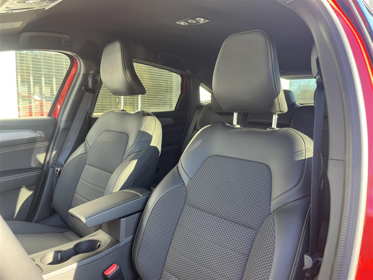 Renault ARKANA Arkana 1.6 E-Tech Full Hybrid 145 Techno MMT 2025