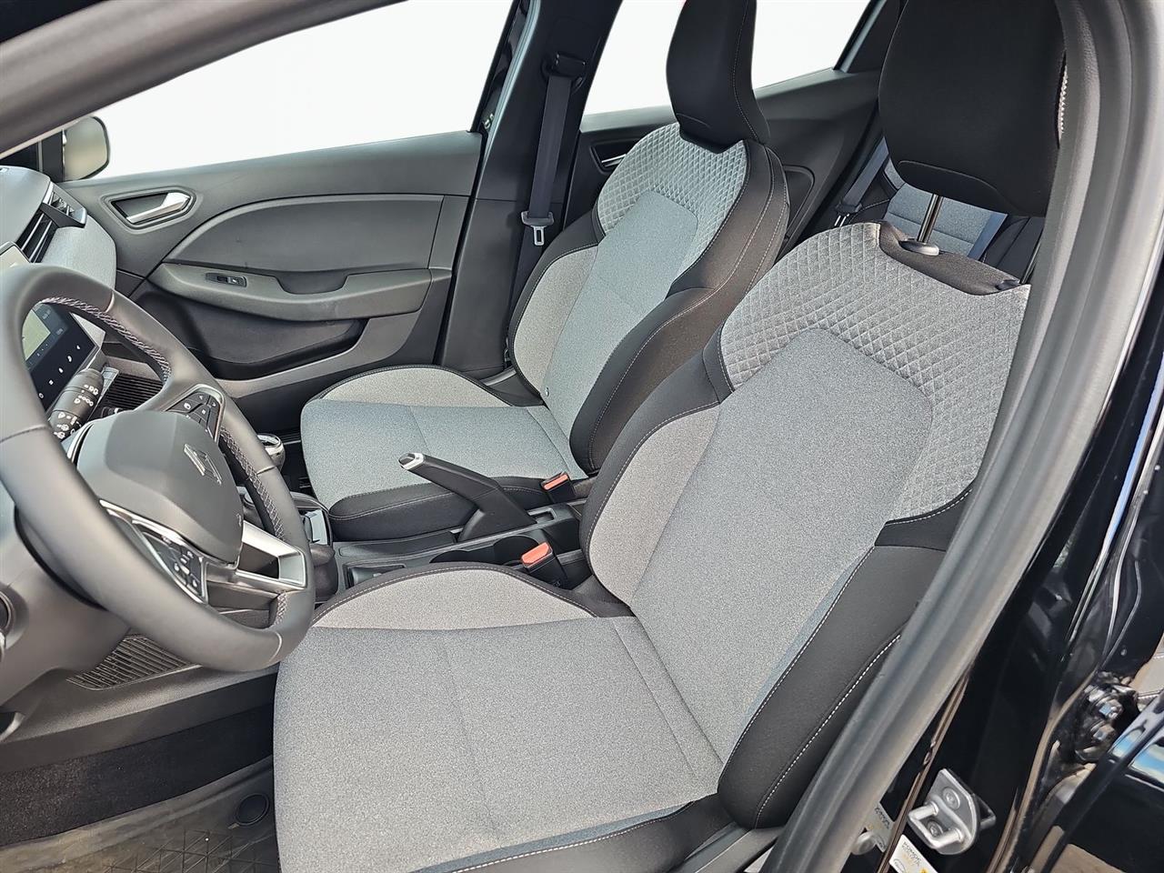 Renault CLIO Clio 1.0 TCe Evolution LPG 2024