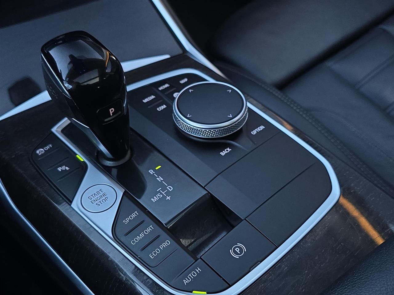 Bmw SERIA 3 320d Luxury Line aut 2021