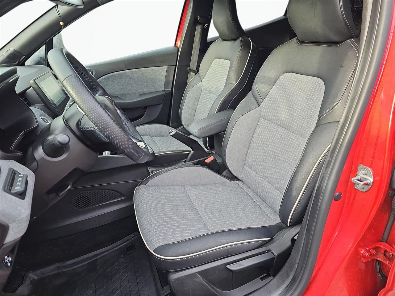 Renault CLIO Clio 1.0 TCe Techno LPG 2024