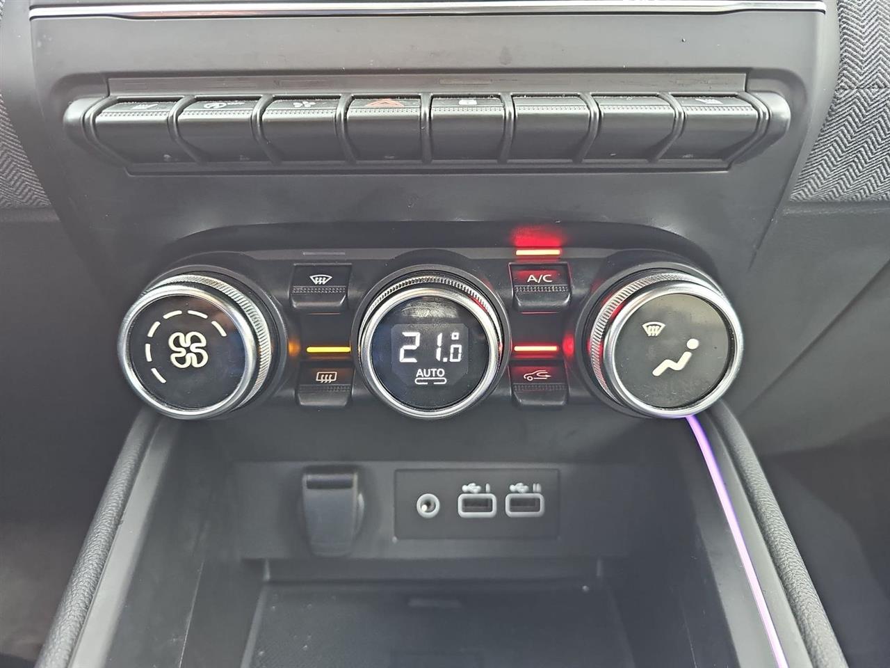 Renault CLIO Clio 1.0 TCe Techno LPG 2024
