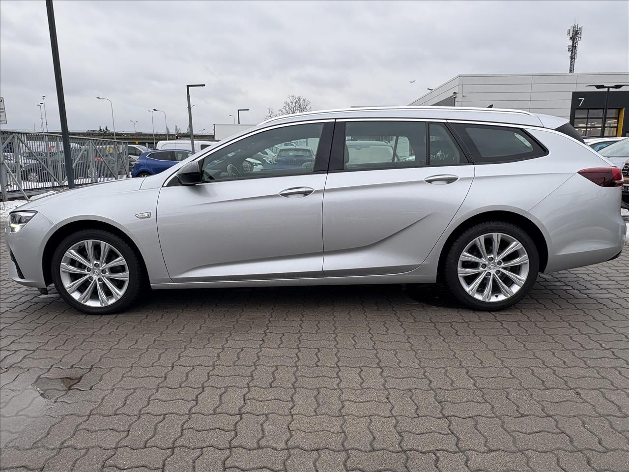 Opel INSIGNIA Insignia 2.0 CDTI Elegance S&S aut 2021