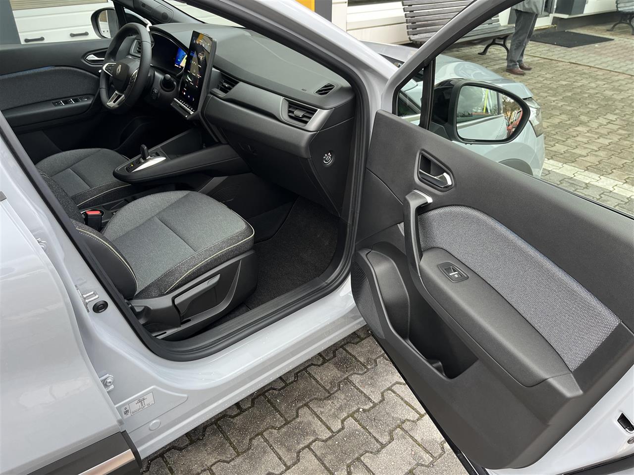 Renault SYMBIOZ Symbioz 1.8 E-Tech Full Hybrid 160 Techno 2025