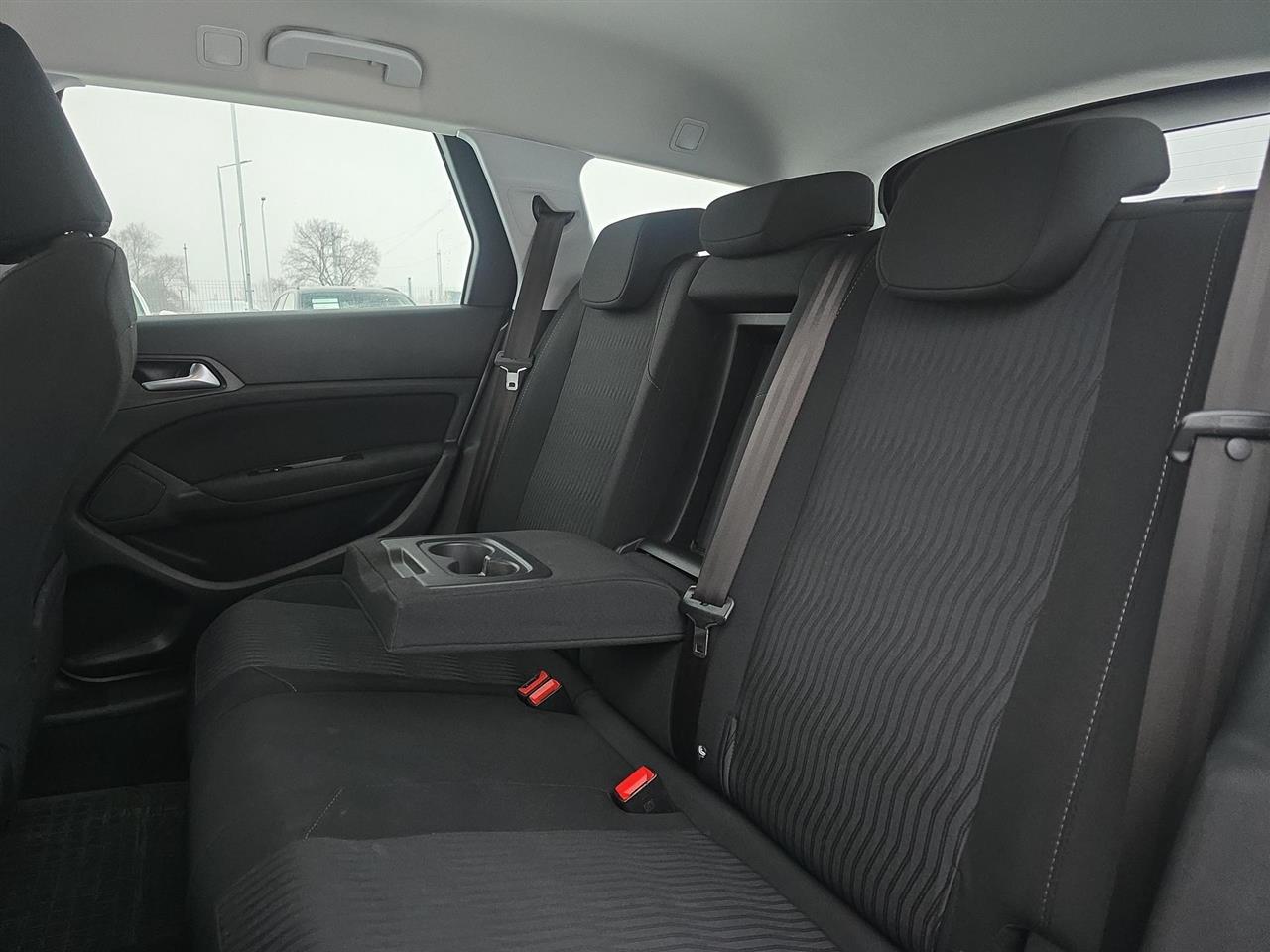 Peugeot 308 308 SW 1.6 BlueHDi Access S&S 2016