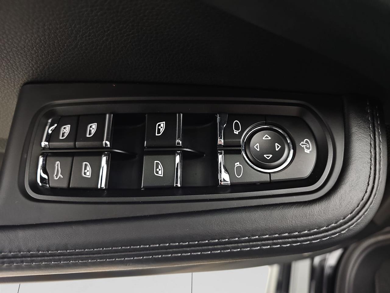 Porsche MACAN Macan T 2023