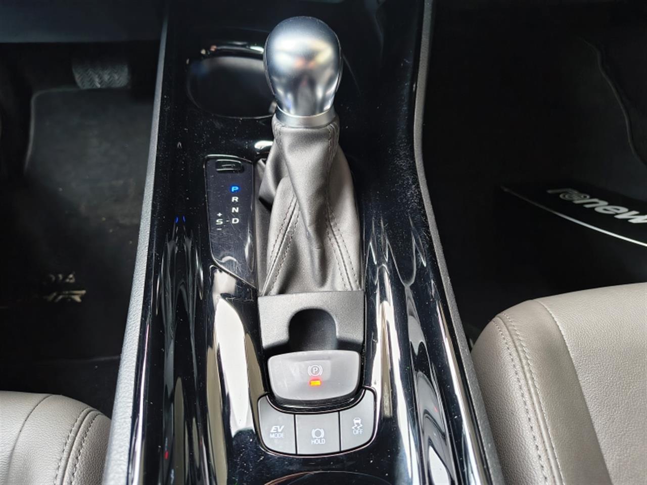 Toyota C-HR C-HR 2.0 Hybrid Executive 2020