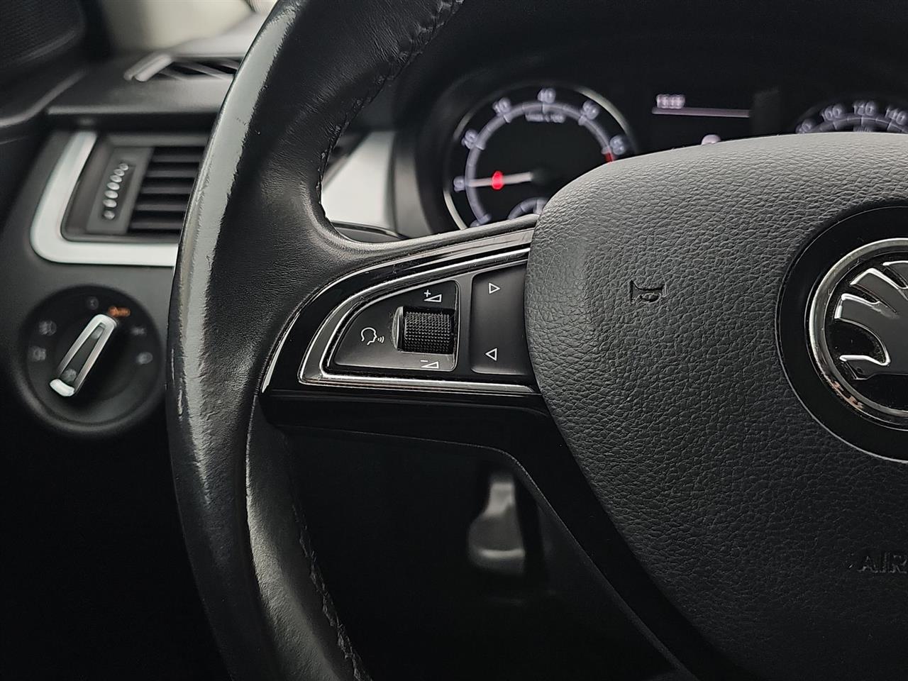 Skoda RAPID Rapid 1.0 TSI Active 2018