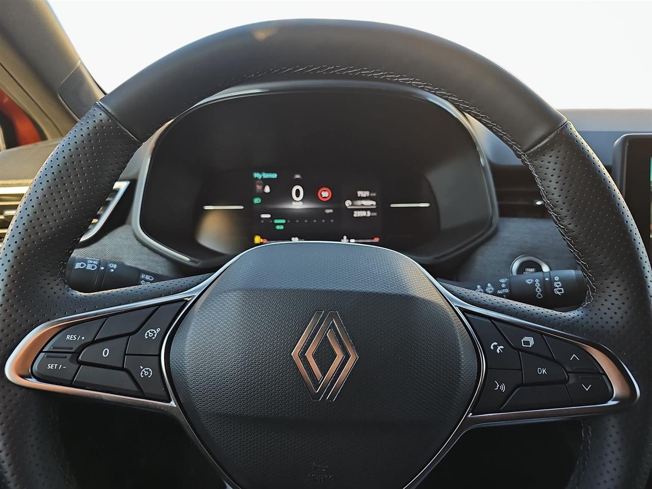 Renault CLIO Clio 1.0 TCe Techno LPG 2025