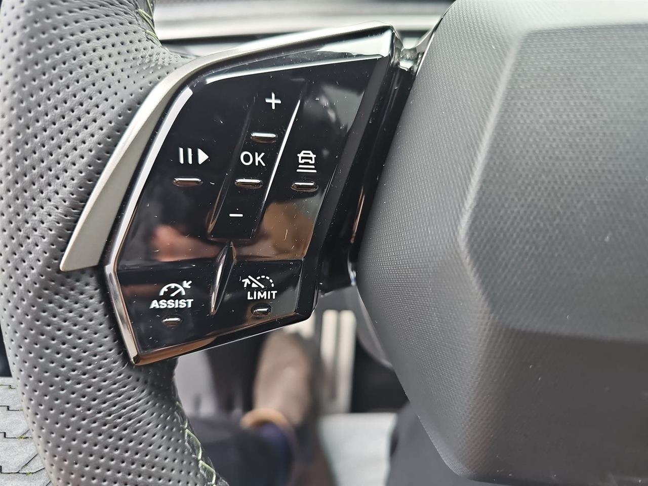 Peugeot 3008 3008 1.2 PureTech mHEV GT e-DCS6 2025
