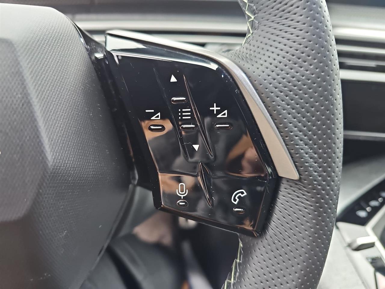 Peugeot 3008 3008 1.2 PureTech mHEV GT e-DCS6 2025