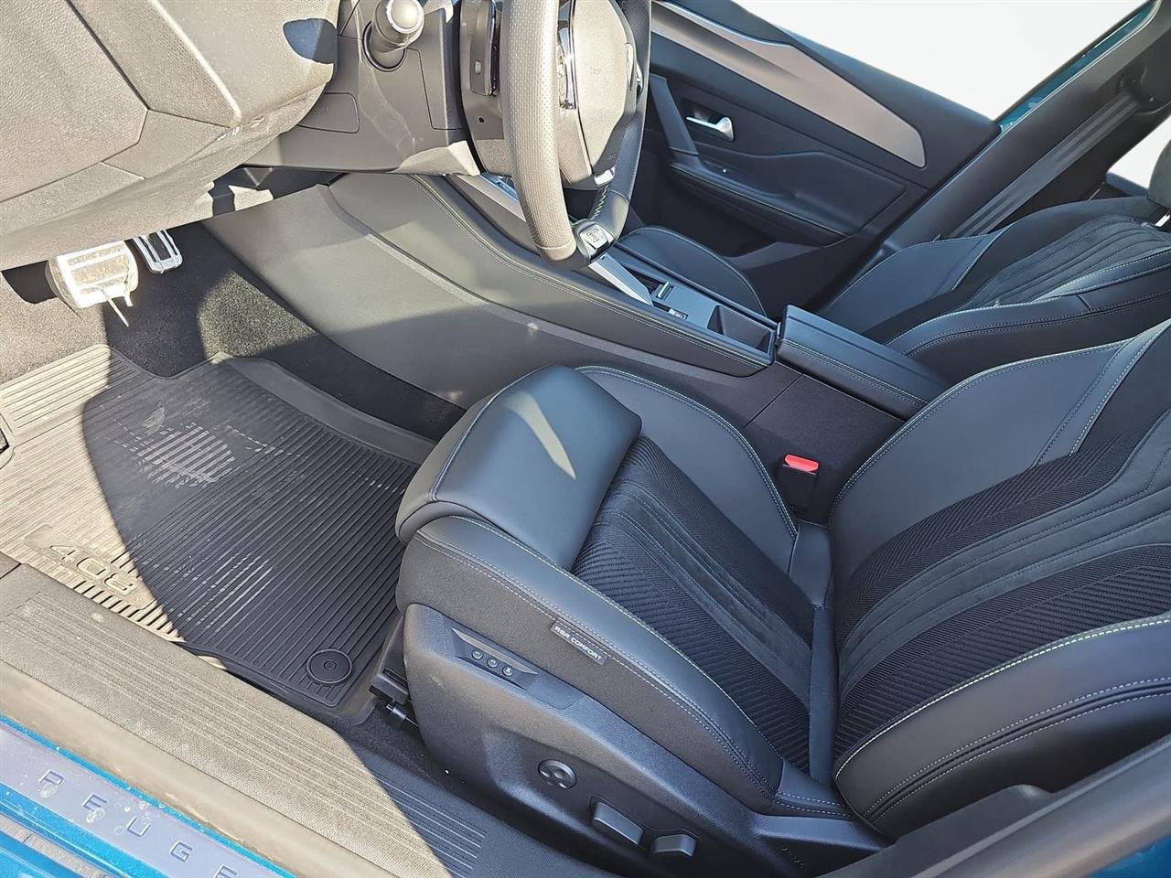 Peugeot 408 408 1.6 Plug-In Hybrid 225 GT EAT8 2024