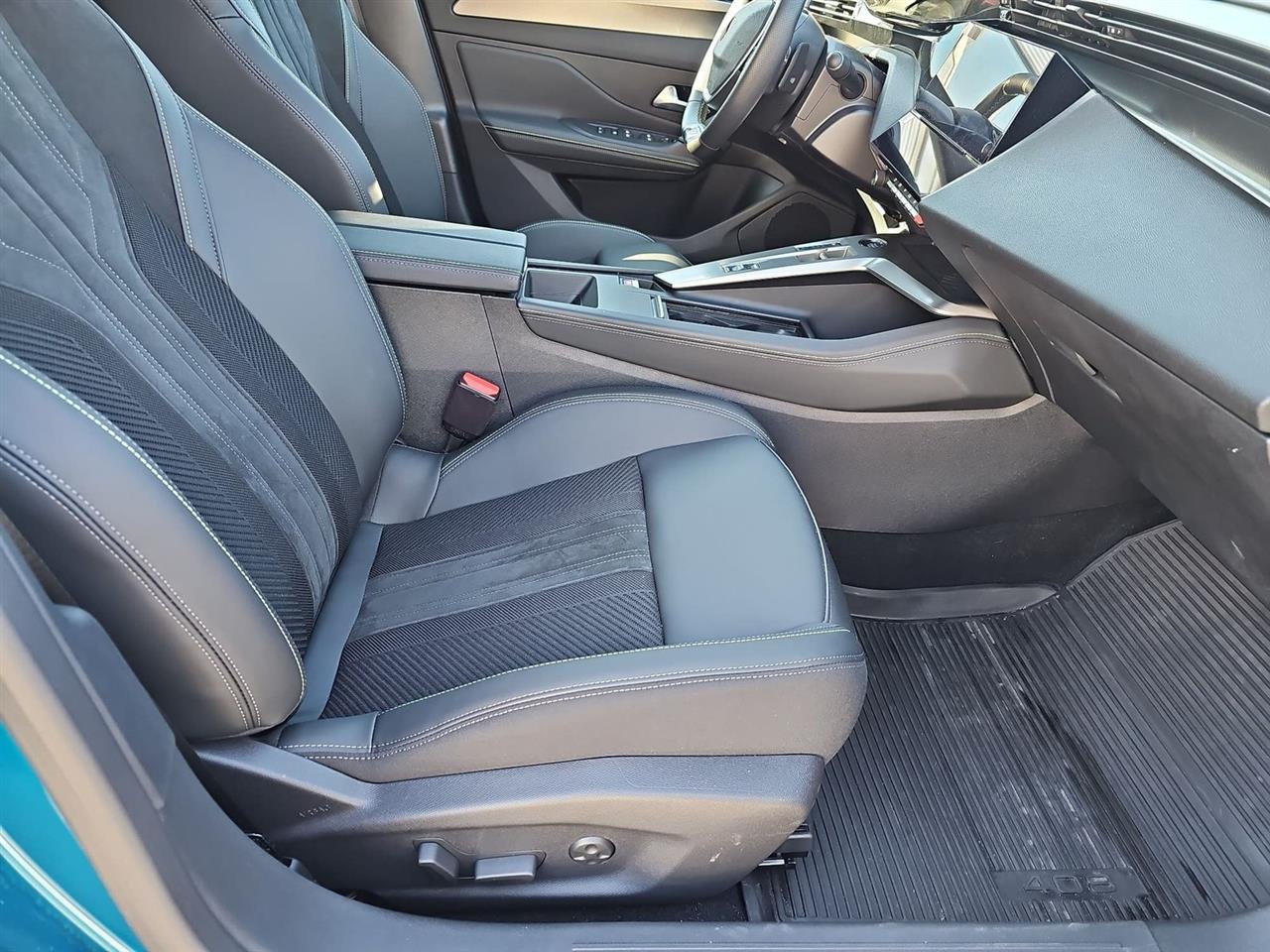 Peugeot 408 408 1.6 Plug-In Hybrid 225 GT EAT8 2024
