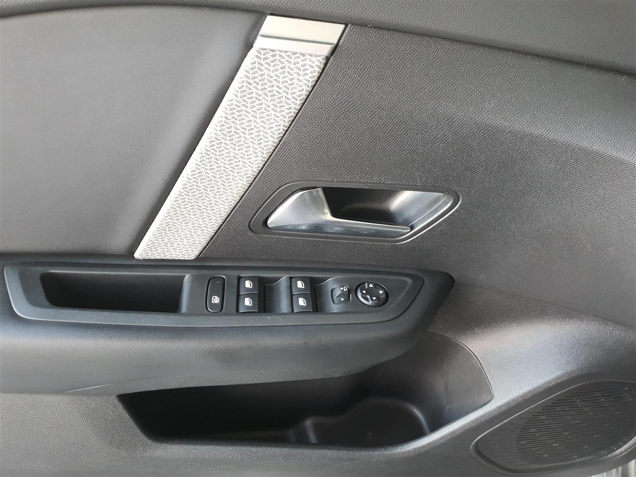 Citroen C4 X C4 X 1.2 PureTech Shine S&S EAT8 2023