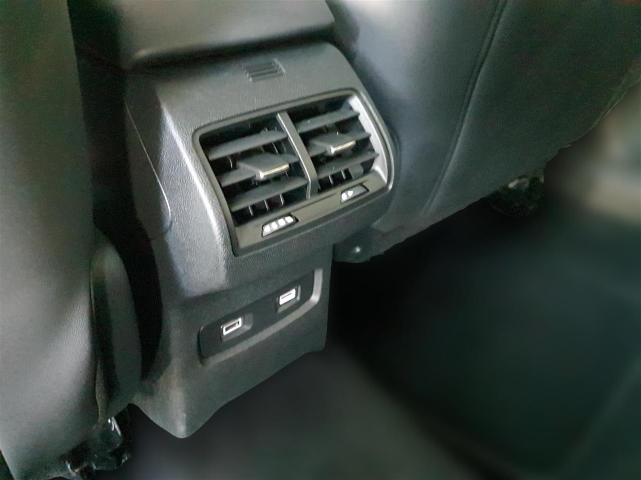 Citroen C4 X C4 X 1.2 PureTech Shine S&S EAT8 2023