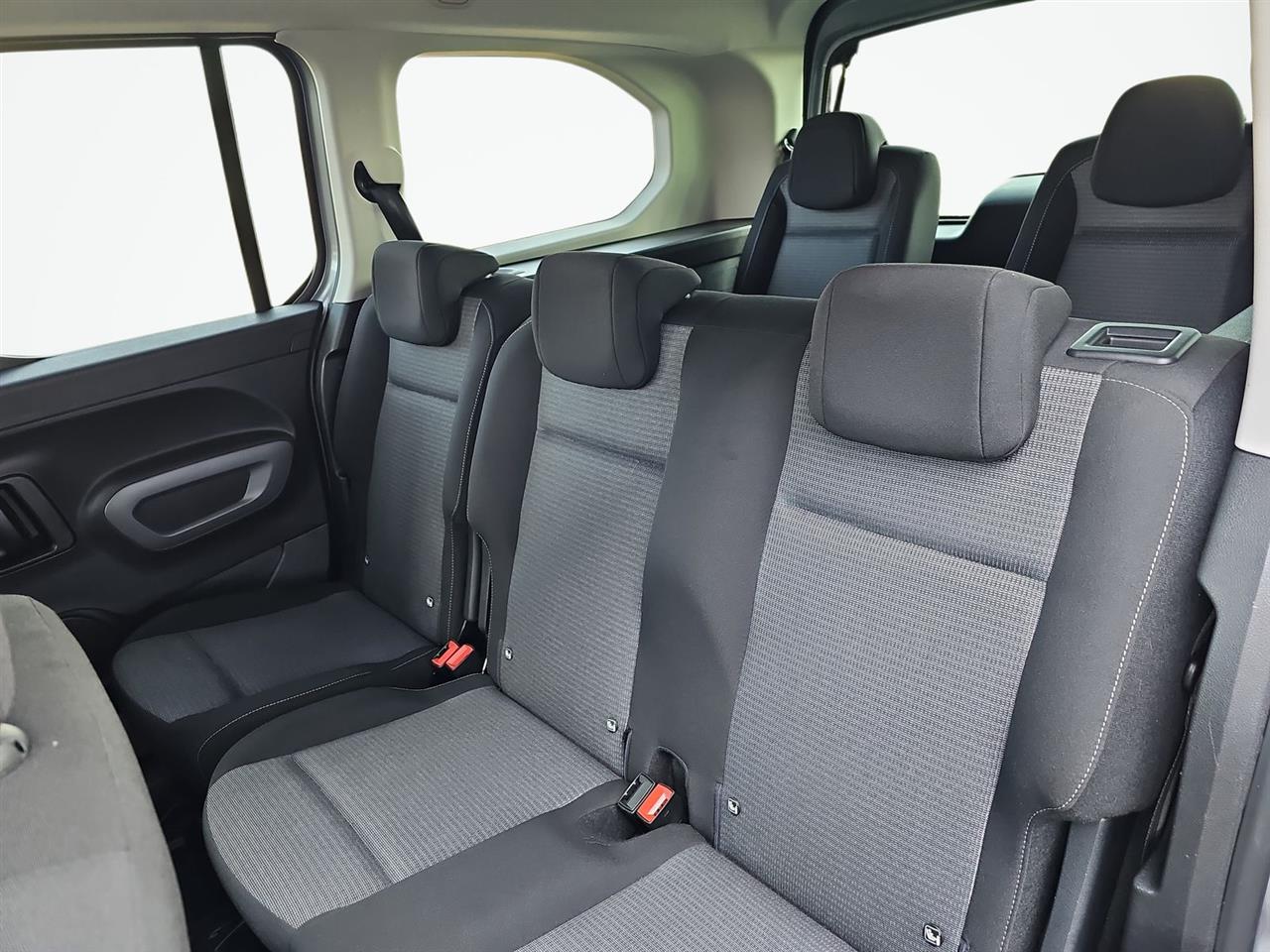 Toyota PROACE CITY VERSO Proace City Verso Long 1.2 D-4T Family 2023