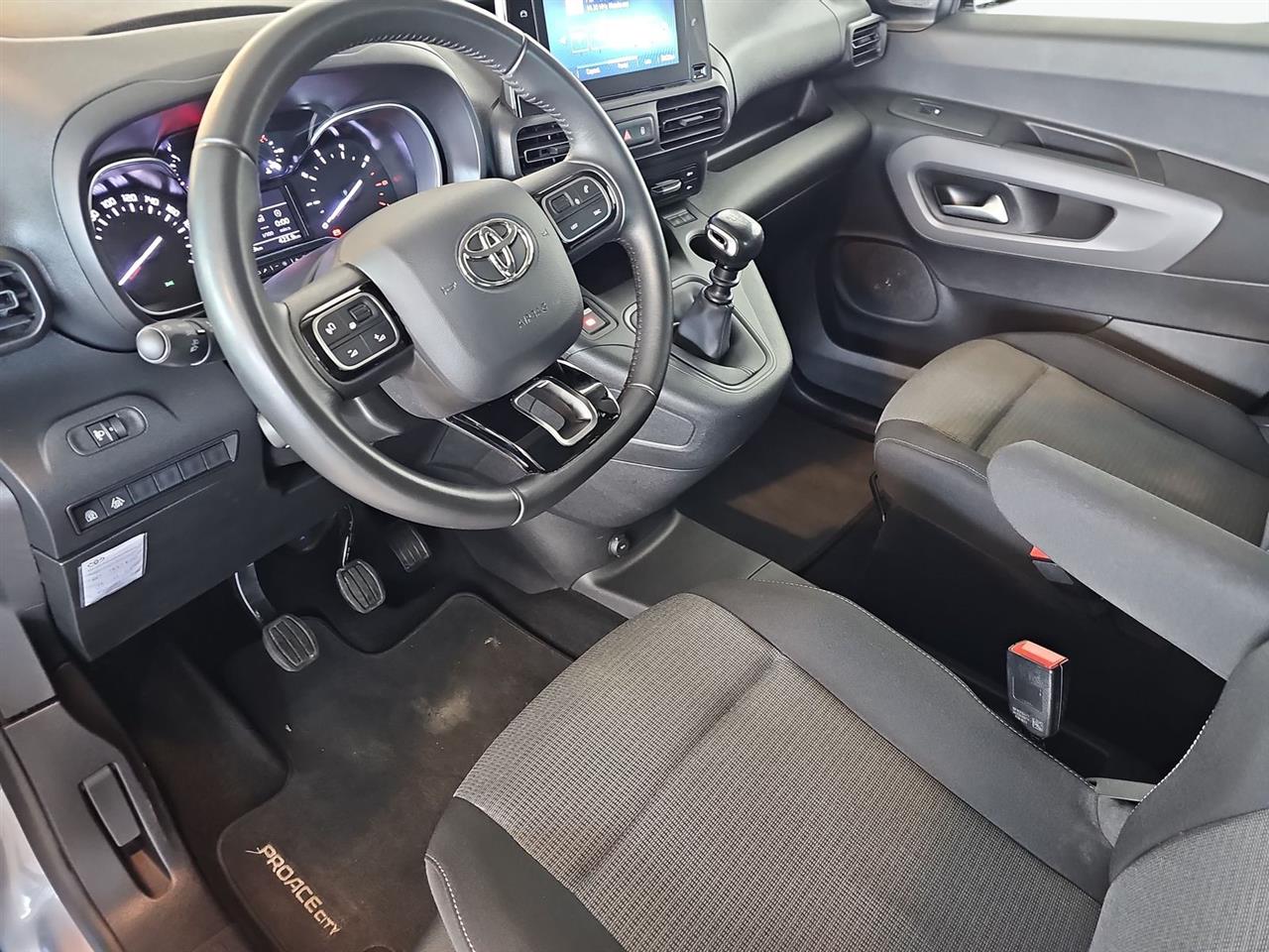 Toyota PROACE CITY VERSO Proace City Verso Long 1.2 D-4T Family 2023