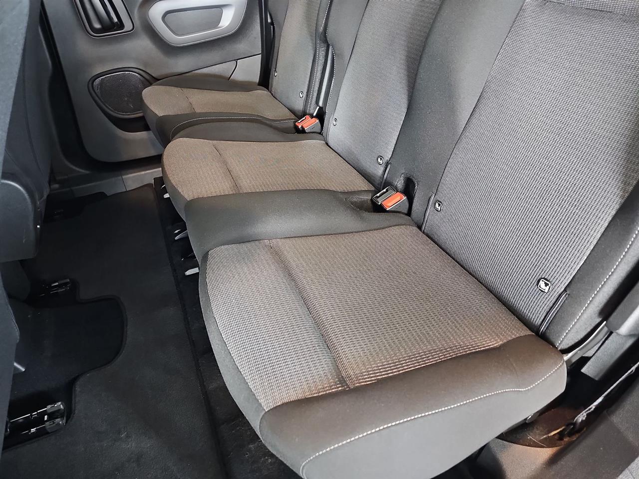 Toyota PROACE CITY VERSO Proace City Verso Long 1.2 D-4T Family 2023