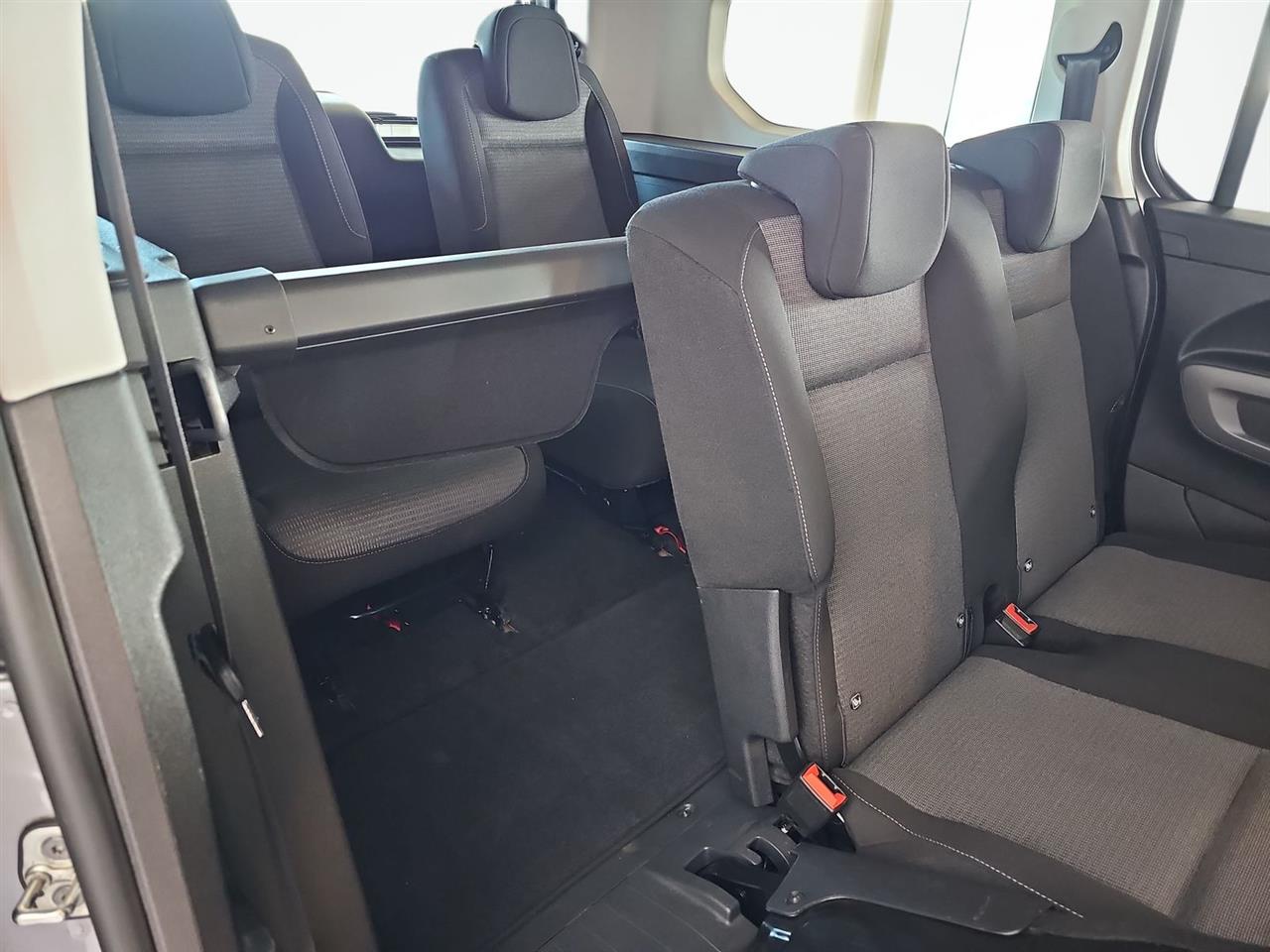 Toyota PROACE CITY VERSO Proace City Verso Long 1.2 D-4T Family 2023