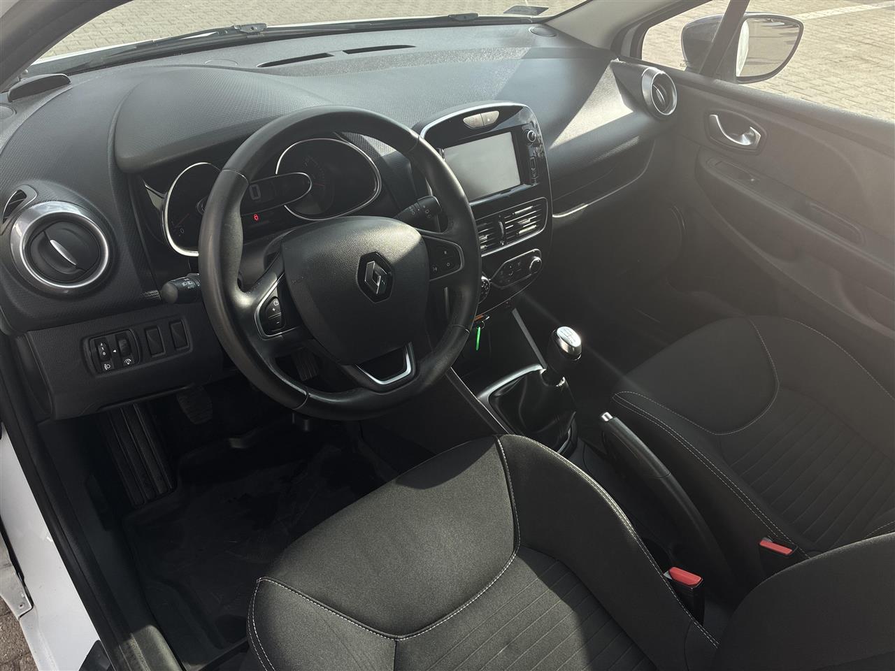 Renault CLIO Clio 1.2 16V Limited 2017