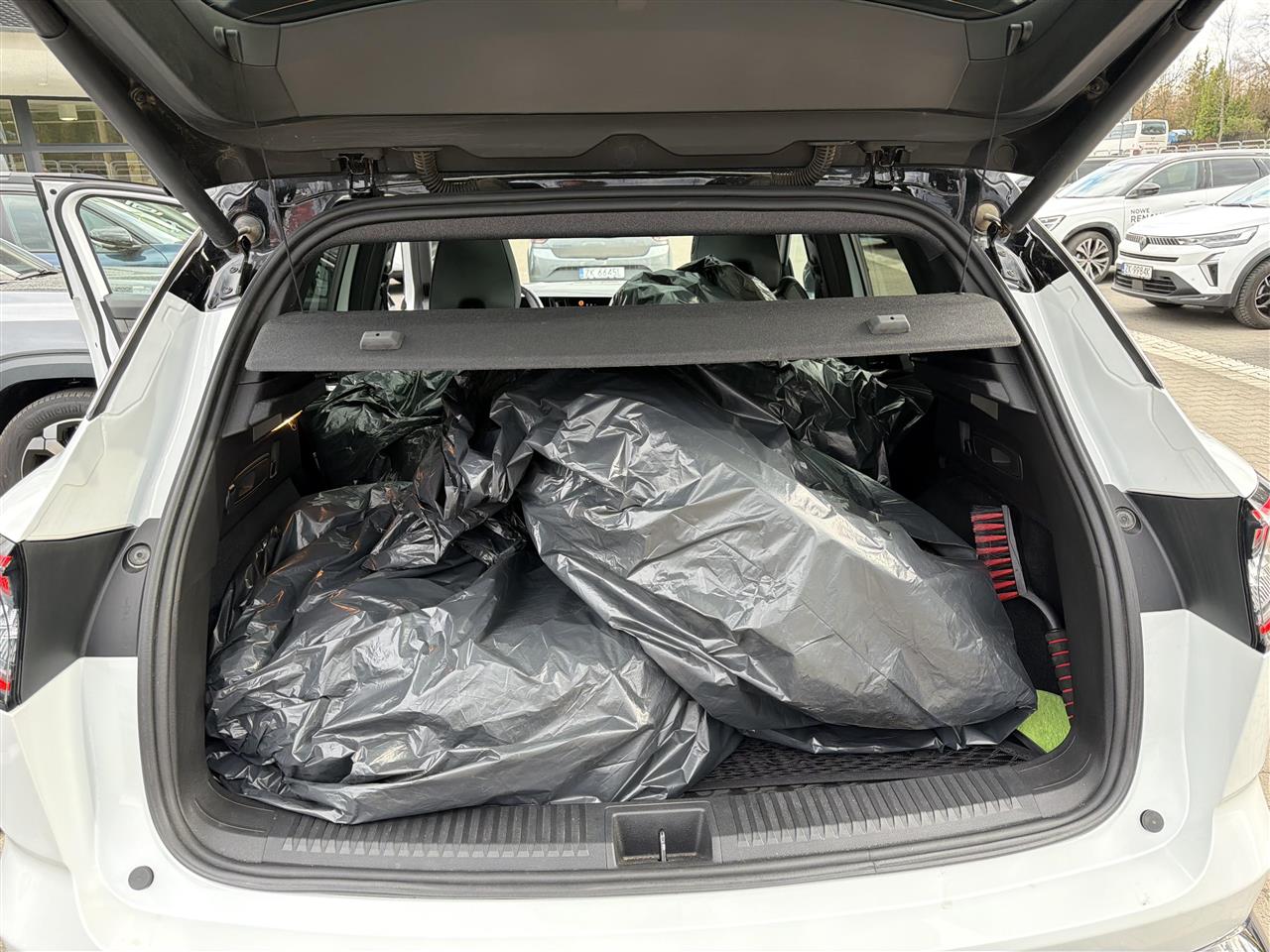 Renault AUSTRAL Austral 1.2 E-Tech Full Hybrid 200 Iconic esprit Alpine MMT 2023