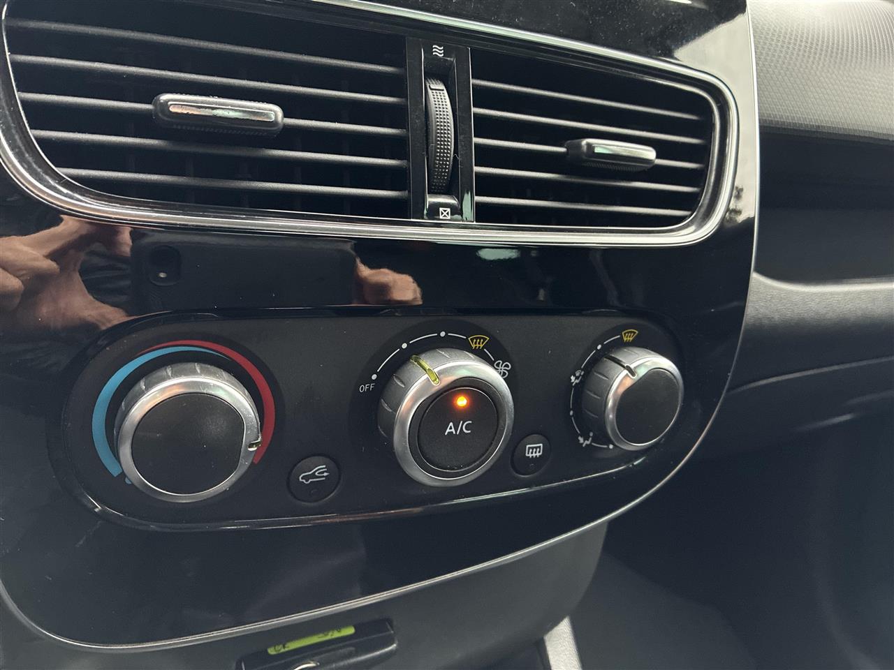 Renault CLIO Clio 0.9 TCe Limited 2019
