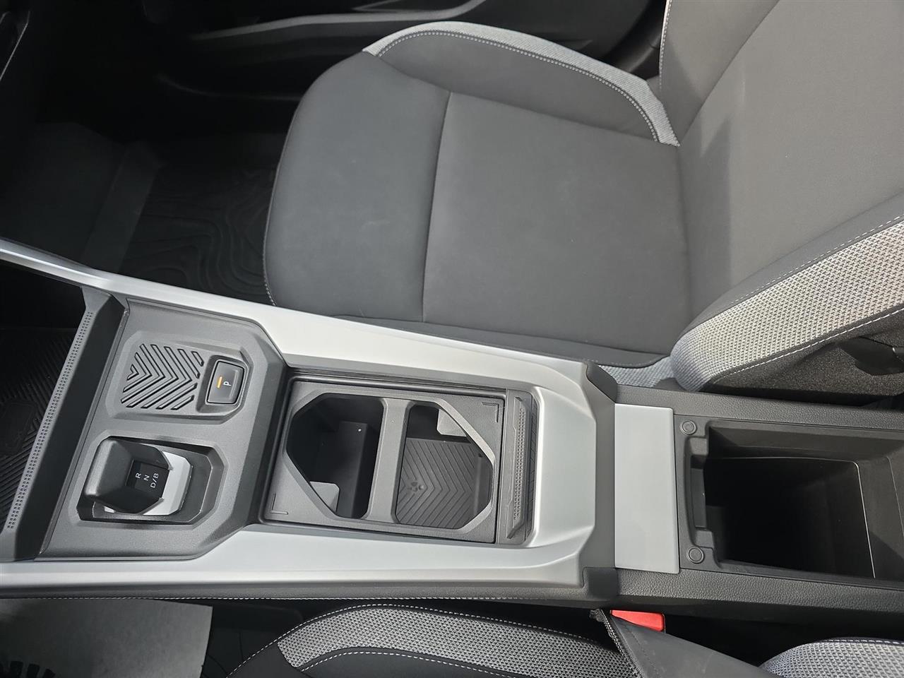 Dacia BIGSTER Bigster 1.8 Full Hybrid 155 Journey MMT 2025