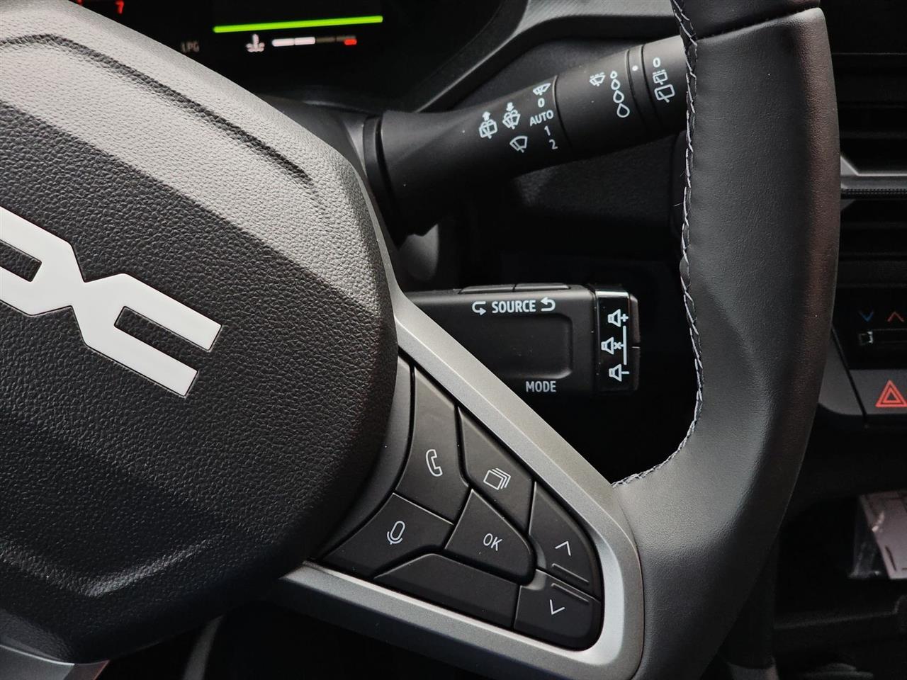 Dacia BIGSTER Bigster 1.2 TCe mHEV ECO-G Journey 2025