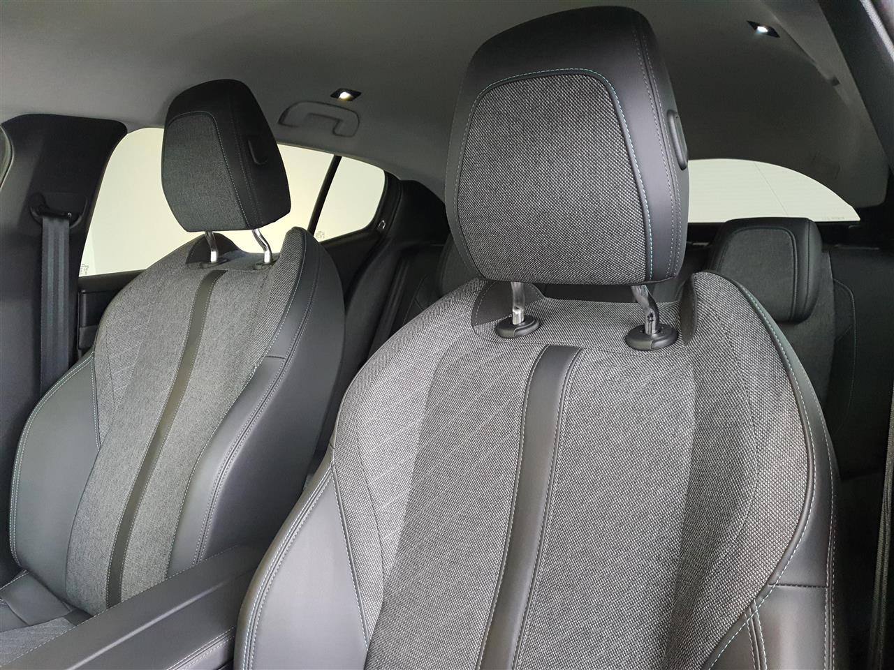 Peugeot 408 408 1.2 PureTech Allure Pack S&S EAT8 2024