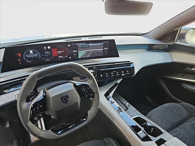 Peugeot 3008 3008 1.2 PureTech mHEV GT Exclusive e-DCS6 2025