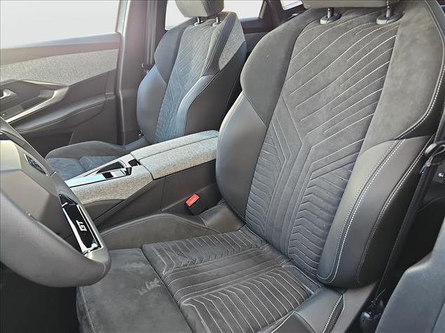 Peugeot 3008 3008 1.2 PureTech mHEV GT Exclusive e-DCS6 2025