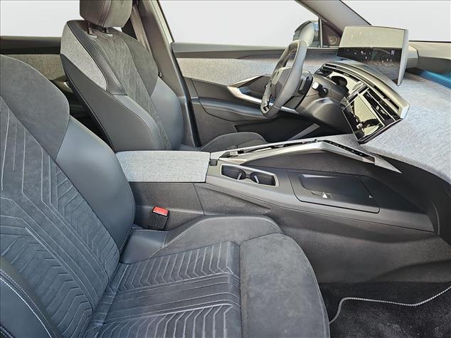 Peugeot 3008 3008 1.2 PureTech mHEV GT Exclusive e-DCS6 2025