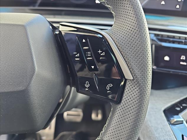 Peugeot 3008 3008 1.2 PureTech mHEV GT Exclusive e-DCS6 2025