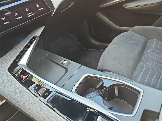 Peugeot 3008 3008 1.2 PureTech mHEV GT Exclusive e-DCS6 2025