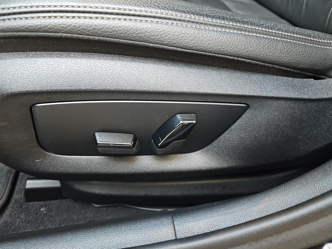 Bmw SERIA 5 520d xDrive Luxury Line aut 2019