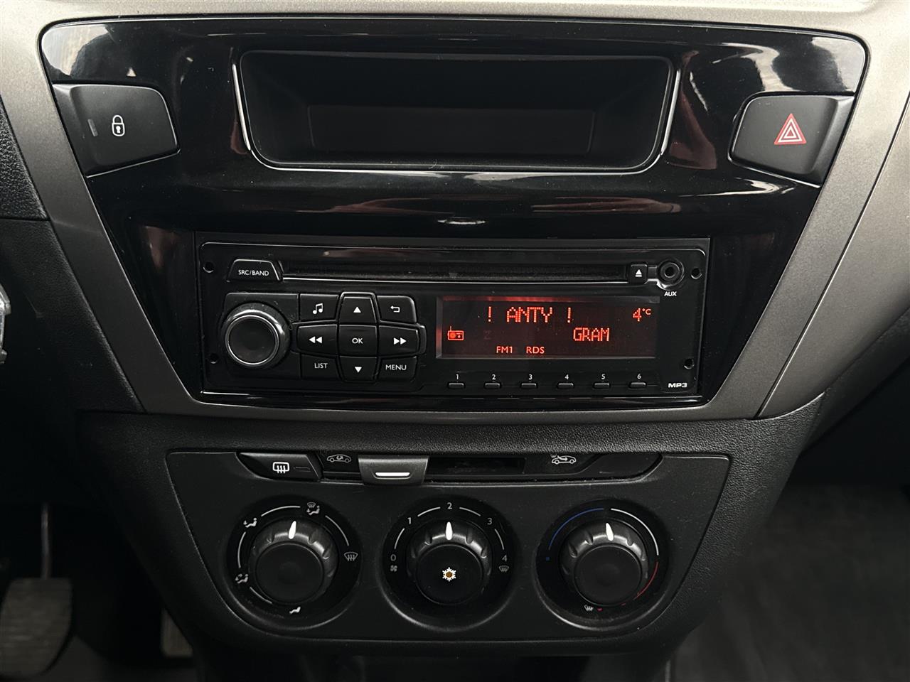 Citroen C-ELYSEE C-Elysee 1.2 VTi Attraction 2015