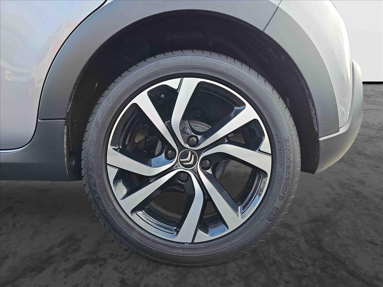 Citroen C3 C3 1.2 PureTech Shine 2022