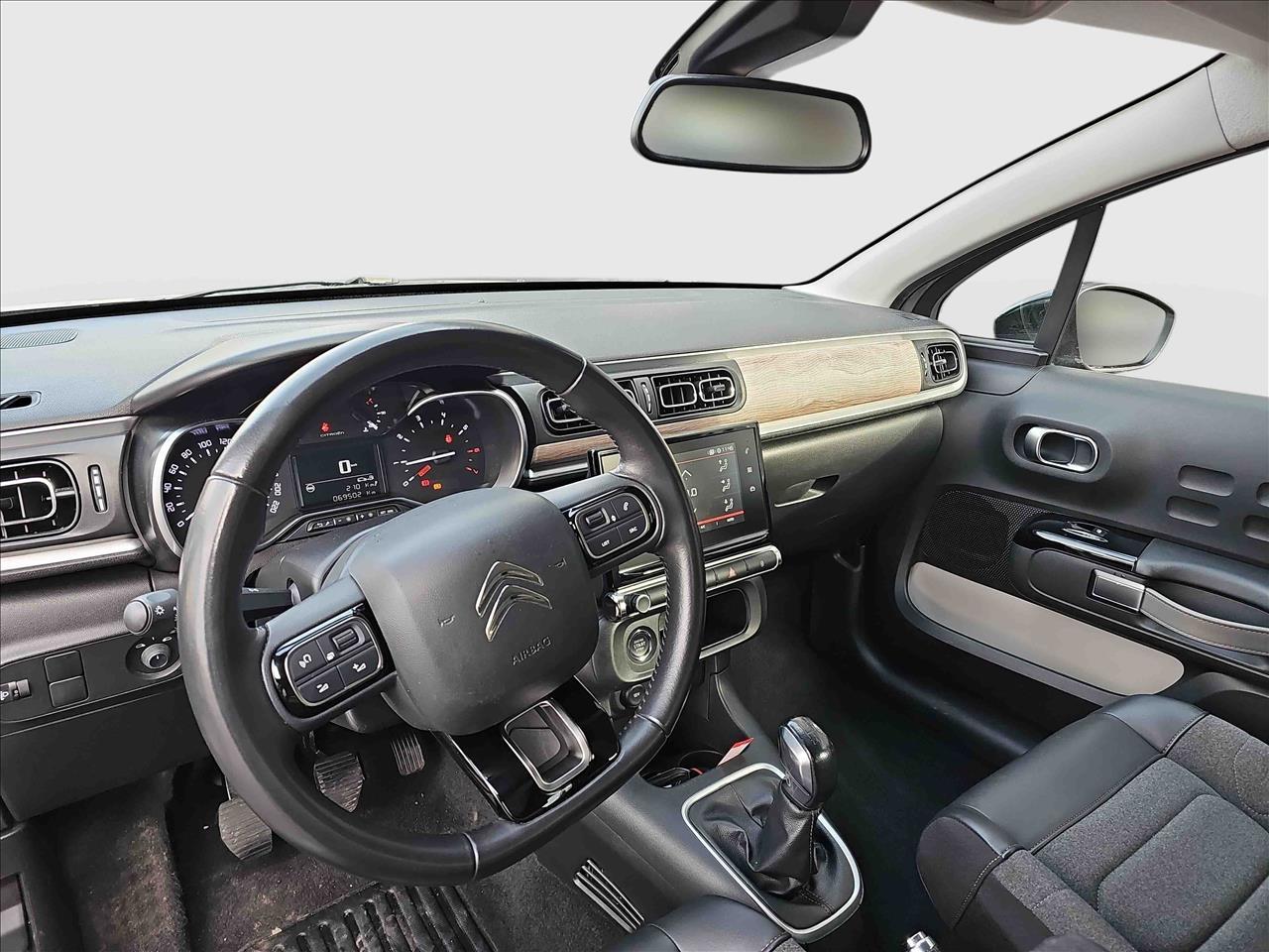 Citroen C3 C3 1.2 PureTech Shine 2022