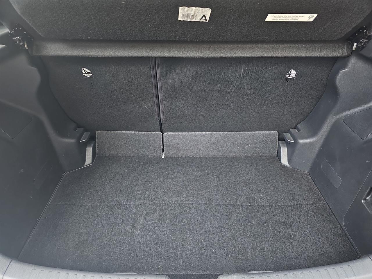 Toyota YARIS Yaris Hybrid 1.5 Comfort 2021