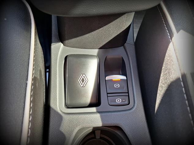 Renault CLIO Clio 1.0 TCe Techno LPG 2025