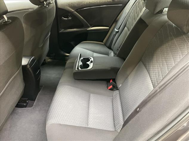 Toyota AVENSIS Avensis 2.0 Sol plus MS 2010