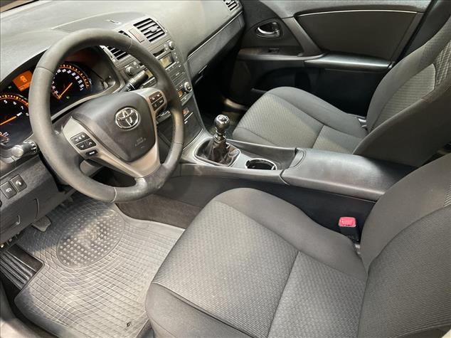 Toyota AVENSIS Avensis 2.0 Sol plus MS 2010
