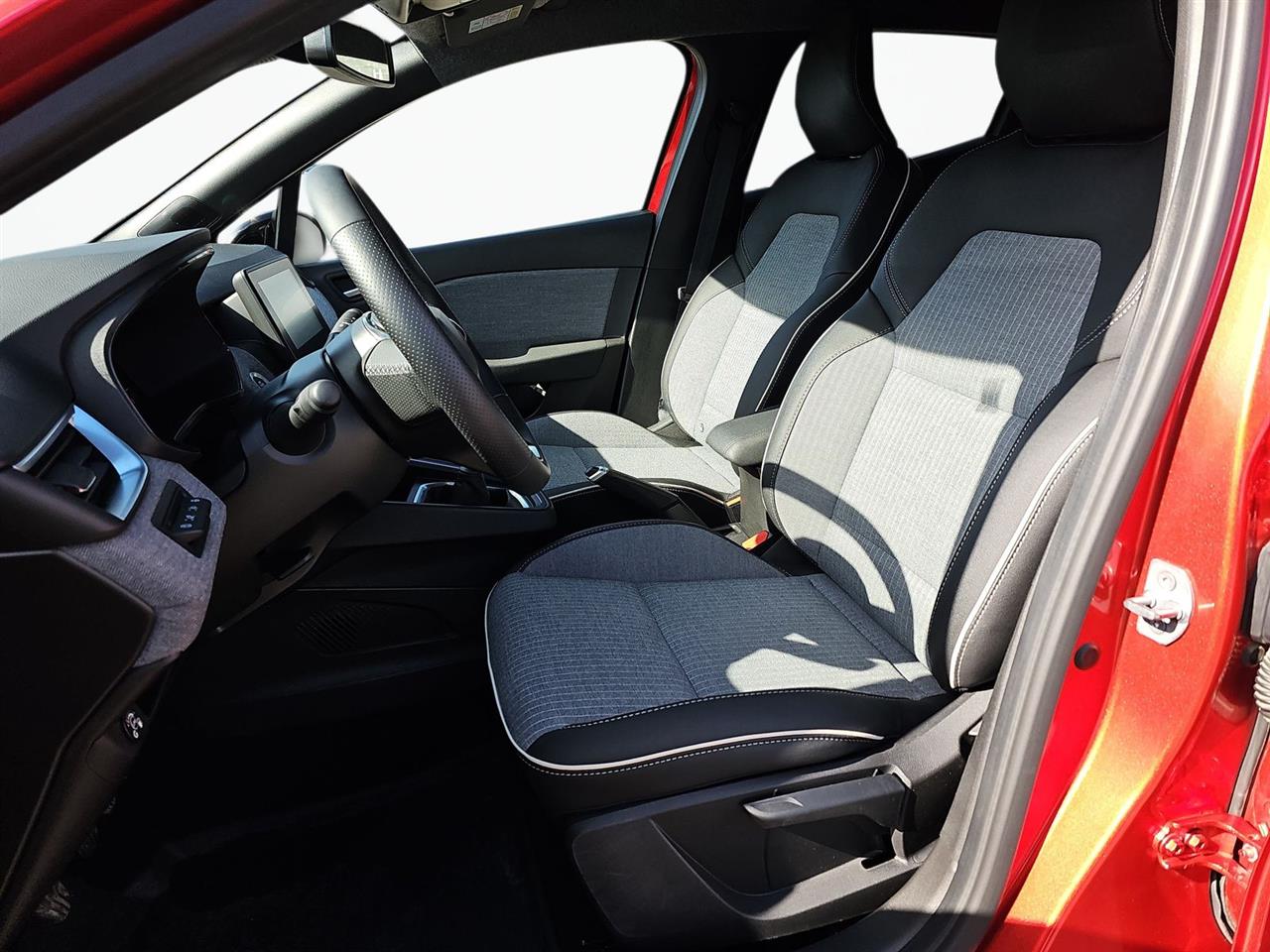 Renault CLIO Clio 1.0 TCe Techno LPG 2025